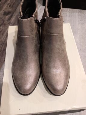 Sun + Stone Adeline Gray Women's Ankle Booties Size 8 New